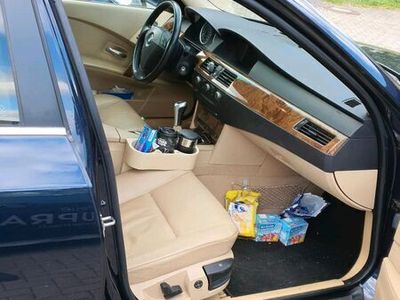 gebraucht BMW 525 i 2,5 Liter Benzin