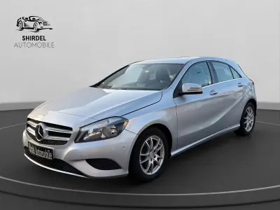 Gebraucht Mercedes A180 122 PS (89 kW) 2013 Silber Kleinwagen