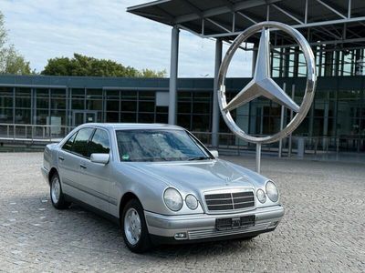 Mercedes E200