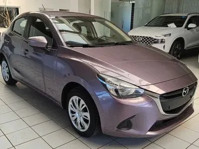 Gebraucht Mazda 2 Center-Line 75 PS (55 kW) 2015 Limousine