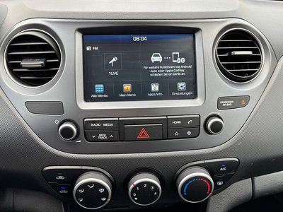 Gebraucht Hyundai i10 Trend 87 PS (63 kW) 2019 Schwarz Kleinwagen