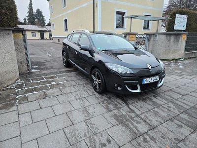 Schwarz Gebraucht 2010 Renault Mégane III Luxe Limousine | 2.999 € (Fairer Preis)