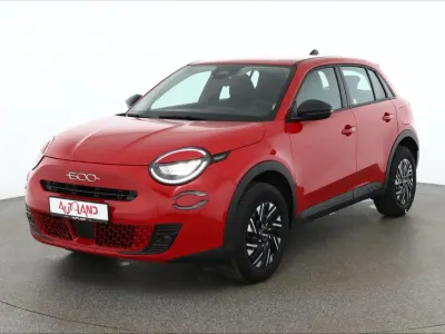 Neu Fiat 600 145 PS (106 kW) 2026 Rot SUV