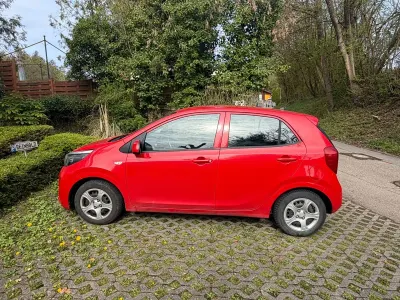 Gebraucht Kia Picanto Edition 7 69 PS (50 kW) 2016 Rot Kleinwagen
