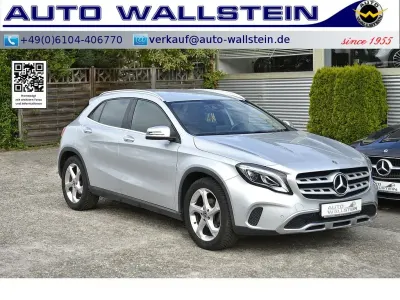 Gebraucht Mercedes GLA200 Urban 156 PS (114 kW) 2020 Silber SUV