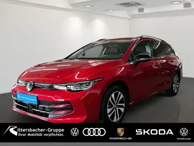 Gebraucht VW Golf VIII 150 PS (110 kW) 2025 Kings red metallic Kombi