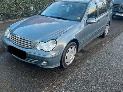 Gebraucht Mercedes C220 Classic 150 PS (110 kW) 2005 Blau Kombi