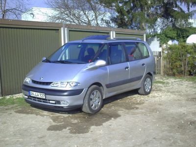 Silber metallic Gebraucht 2001 Renault Grand Espace Van / Kleinbus | 1.900 €