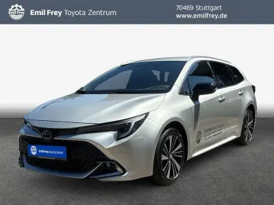 Neu Toyota Corolla 178 PS (130 kW) 2026 Silber Limousine