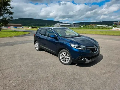 Gebraucht Renault Kadjar 131 PS (96 kW) 2015 Blau SUV