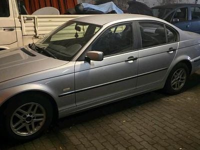 Brugt BMW 318 118 HK (86 kW) 1999 Sølv Sedan