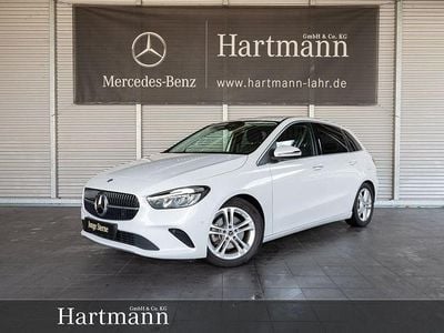 Gebraucht Mercedes B200 Progressive 163 PS (119 kW) 2023 Digitalweiß Van / Kleinbus