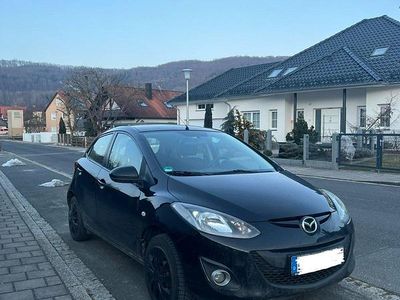 Schwarz Gebraucht 2012 Mazda 2 Kleinwagen | 4.750 €