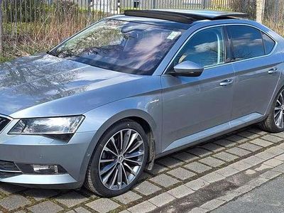 Gebraucht Skoda Superb LAURIN & KLEMENT 190 PS (139 kW) 2015 Grau Limousine