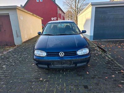 VW Golf IV