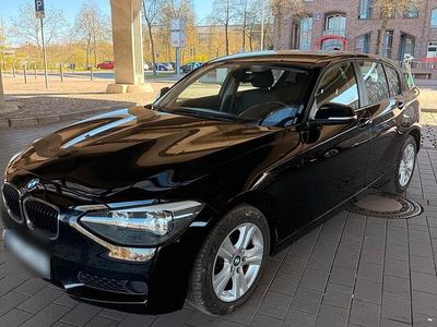 Gebraucht BMW 116 136 PS (100 kW) 2012 Schwarz Kleinwagen