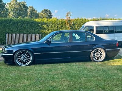 Gebraucht BMW 740 286 PS (210 kW) 1998 Blau Limousine