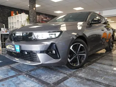 Gebraucht Opel Astra 131 PS (96 kW) 2025 Grau Kleinwagen