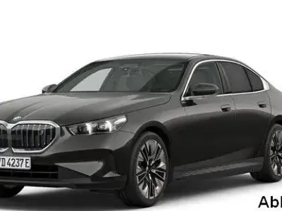 Gebraucht BMW i5 Sport Line 250 kW (340 PS) 2025 Grau Limousine