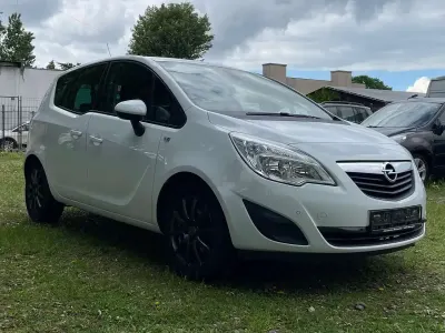 Gebraucht Opel Meriva Edition 120 PS (88 kW) 2011 Casabl/arctic/eisweiss/kaolin Van / Kleinbus