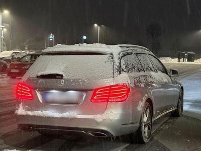 Silber Gebraucht 2013 Mercedes E300 Avantgarde Kombi | 9.500 € (Teuer)