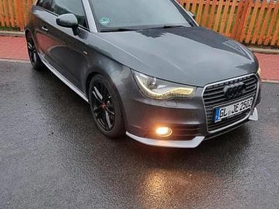Gebraucht Audi A1 185 PS (136 kW) 2011 Grau Kleinwagen