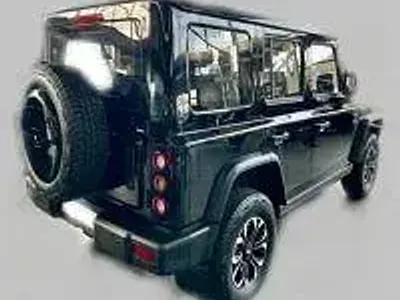Neu BAW 212 2026 Schwarz SUV