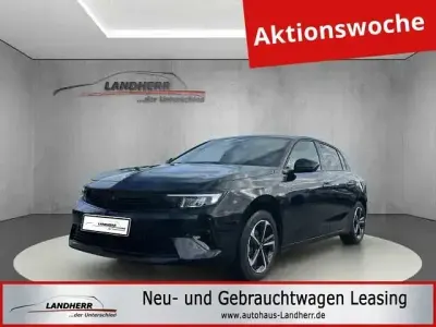Używany Opel Astra 131 KM (96 kW) 2025 Czarny Sedan/Limuzyna