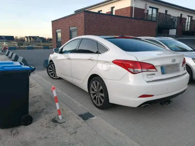 Second-hand Hyundai i40 136 CP (100 kW) 2014 Alb Berlinǎ