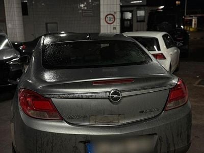 Gebraucht Opel Insignia 195 PS (143 kW) 2011 Silber Limousine