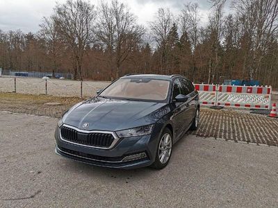 Gebraucht Skoda Octavia Style 150 PS (110 kW) 2021 Grau Kombi