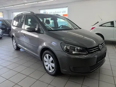 Gebraucht VW Touran Comfortline 105 PS (77 kW) 2011 Grau Van / Kleinbus