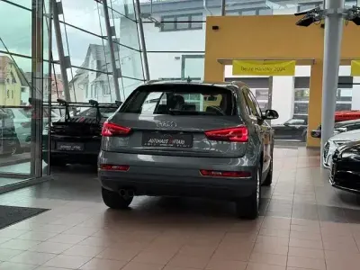 Gebraucht Audi Q3 Comfort 150 PS (110 kW) 2018 Grau SUV