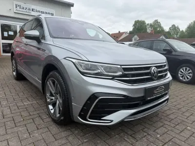 Gebraucht VW Tiguan Allspace R-line 150 PS (110 kW) 2022 Silber SUV