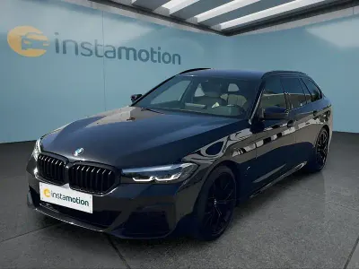 Gebraucht BMW 520 M Sport 184 PS (135 kW) 2023 Schwarz Kombi