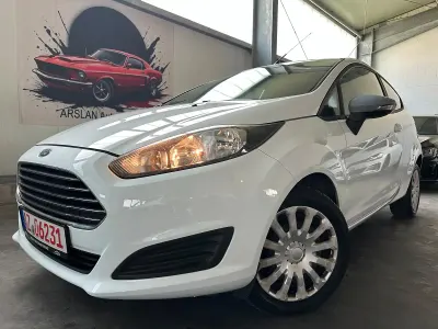 Gebraucht Ford Fiesta Trend 97 PS (71 kW) 2016 Weiß Kleinwagen