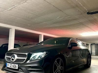 Mercedes E300