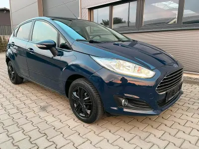 Gebraucht Ford Fiesta 60 PS (44 kW) 2015 Blau Kleinwagen
