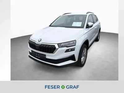Gebraucht Skoda Karoq Selection 150 PS (110 kW) 2025 Moon weiss perleffekt SUV