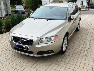 gebraucht Volvo V70 D5 Aut. Momentum