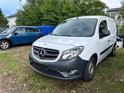 Mercedes Citan 109