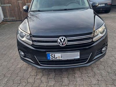 Gebraucht VW Tiguan Sportline 140 PS (102 kW) 2013 Schwarz SUV