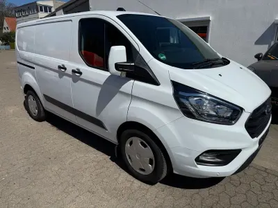 Używany Ford Transit Custom Trend 105 KM (77 kW) 2021 Biały Minivan