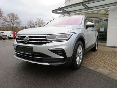 Reflexsilber metallic Gebraucht 2021 VW Tiguan Elegance SUV | 27.990 € (Fairer Preis)