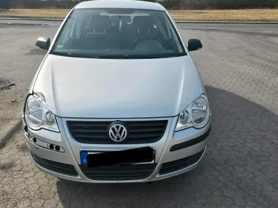 Gebraucht VW Polo 60 PS (44 kW) 2005 Silber Kleinwagen