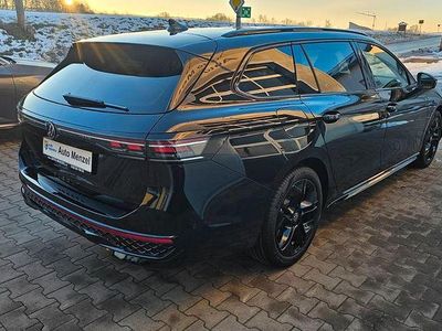 Neu VW Passat R-line 193 PS (141 kW) 2025 Schwarz Kombi