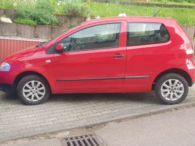 Używany VW Fox 54 KM (39 kW) 2007 Czerwony Hatchback