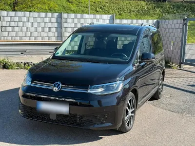 Usata VW Caddy Style 122 CV (89 kW) 2021 Nero Monovolume