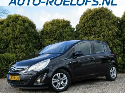 Gebraucht Opel Corsa Cosmo 95 PS (69 kW) 2013 Schwarz Kleinwagen