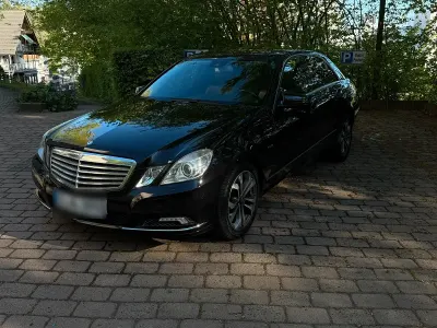 Usata Mercedes E350 231 CV (169 kW) 2009 Nero Berlina